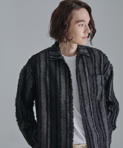 Revo.（レボ）の「【Revo.】フリンジストライプロングスリーブシャツ/メンズ（シャツ/ブラウス・メンズ・カーキ/ブラック/ホワイト・L/M）」の7枚目の写真