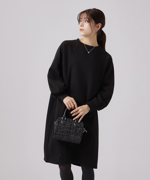 SHOO・LA・RUE（シューラルー）の「◆【洗える】裏地あったか 切替スウェットワンピース【SHOO WARM】（ワンピース・レディース・ベージュ/ライトグレー/ブラック・00）」の5枚目の写真