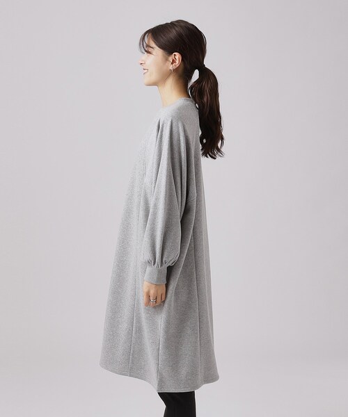 SHOO・LA・RUE（シューラルー）の「◆【洗える】裏地あったか 切替スウェットワンピース【SHOO WARM】（ワンピース・レディース・ベージュ/ライトグレー/ブラック・00）」の21枚目の写真