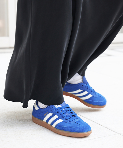 adidas(アディダス)の「【adidas/アディダス】 SAMBA OG(スニーカー・レディース・グリーン/ブルー・23.5cm/25cm/24.5cm/24cm/23cm)」の2枚目の写真