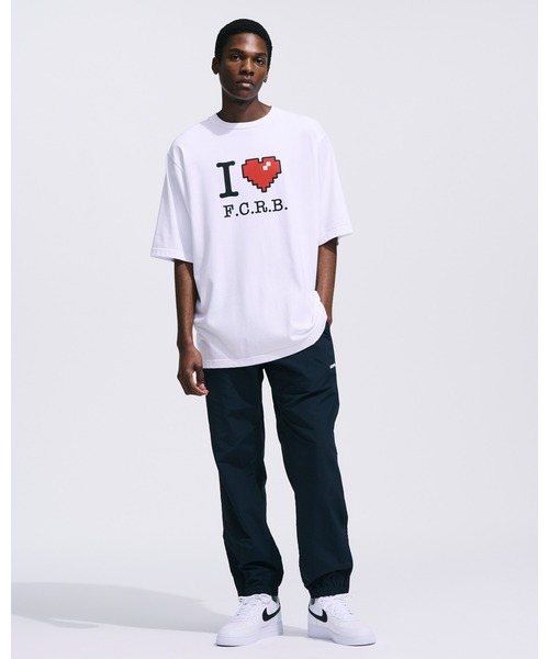 F.C.Real Bristol（エフシーレアルブリストル）の「I LOVE F.C.R.B.