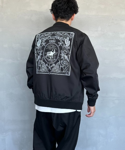 The Endless Summer（エンドレスサマー）の「[THE ENDLESS SUMMER/エンドレスサマー] 別注 TES バックプリントブルゾン（ブルゾン・レディース・ブラック/ネイビー・M/L）」の14枚目の写真