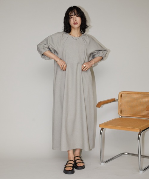 Aunt Marie's（アントマリーズ）の「リネンライクショルダータックボリュームスリーブワンピ（ワンピース・レディース・ベージュ/ブラック・FREE）」の18枚目の写真
