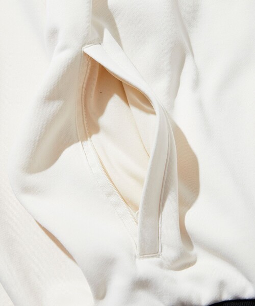 PUMA(プーマ)の「PUMA/プーマ 別注 T7 Track JKT/トラックジャケット(ブルゾン・メンズ・オフホワイト/ブラック・MEDIUM/LARGE/X-LARGE)」の8枚目の写真