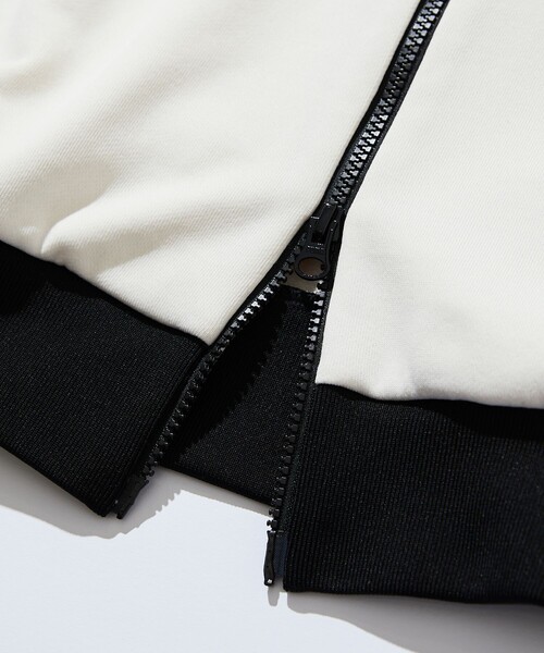 PUMA(プーマ)の「PUMA/プーマ 別注 T7 Track JKT/トラックジャケット(ブルゾン・メンズ・オフホワイト/ブラック・MEDIUM/LARGE/X-LARGE)」の10枚目の写真