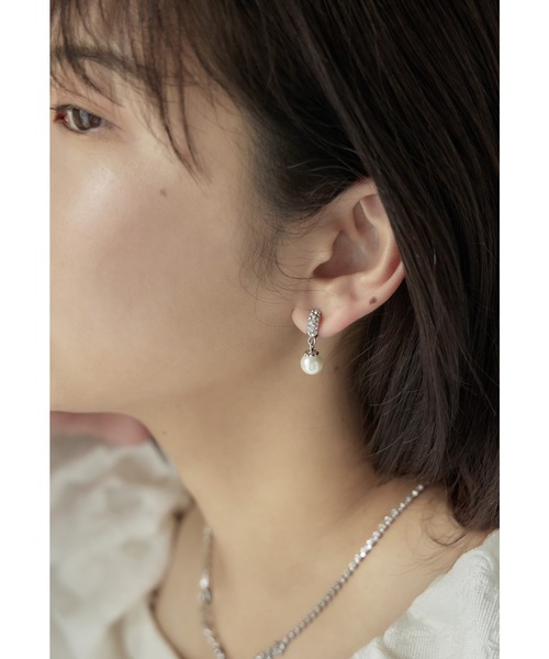 niana(ニアナ)の「ビジューフープパールピアス 結婚式 お呼ばれ 成人式 アクセサリー(ピアス(両耳用)・レディース・シルバー/ゴールド・FREE)」の5枚目の写真