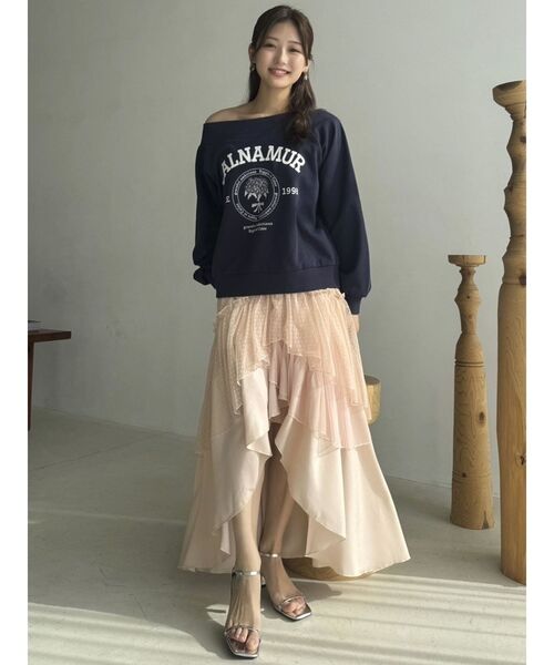 CALNAMUR(カルナムール)の「【CALNAMURコラボ】カルミアプリント オフショルダー プルオーバー(スウェット・レディース・グレー/ネイビー/イエロー・FREE)」の19枚目の写真