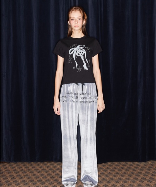 LUVISTRUE(ラヴイズトゥルー)の「NM KEY TEE(Tシャツ/カットソー・レディース・ホワイト/チャコールグレー/ブラック・FREE)」の4枚目の写真