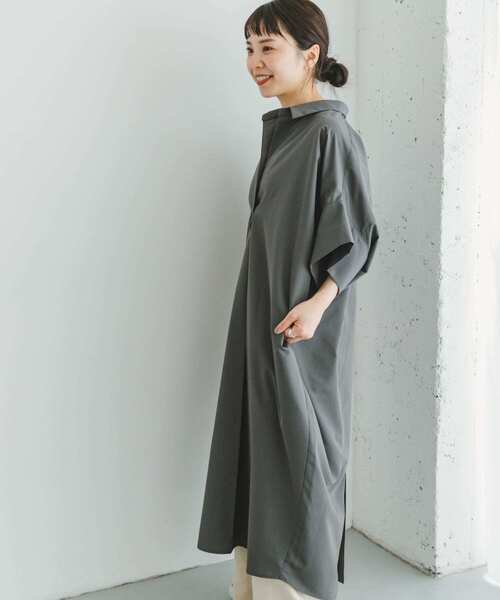 ITEMS URBANRESEARCH(アイテムズ アーバンリサーチ)の「ドルマンシャツワンピース(ワンピース・レディース・ブルー/グレー系その他/チャコールグレー・FREE)」の4枚目の写真
