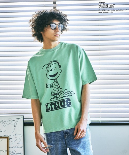 BAYFLOW（ベイフロー）の「【SNOOPY＆FRIENDS meets BAYFLOW】ピーナッツスノープルオーバー（Tシャツ/カットソー・メンズ・オフホワイト/ブルーグリーン/カーキ/ライトブルー/オレンジ/イエロー/ネイビー/チャコール/ピンク/ライトグリーン・LARGE/MEDIUM）」の4枚目の写真