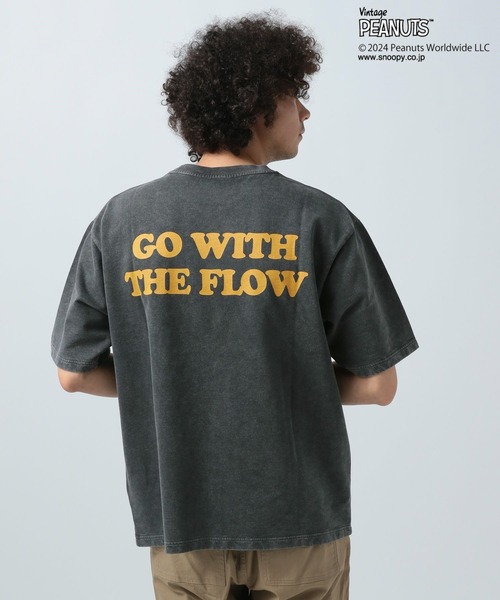 BAYFLOW（ベイフロー）の「【SNOOPY＆FRIENDS meets BAYFLOW】ピーナッツスノープルオーバー（Tシャツ/カットソー・メンズ・オフホワイト/ブルーグリーン/カーキ/ライトブルー/オレンジ/イエロー/ネイビー/チャコール/ピンク/ライトグリーン・LARGE/MEDIUM）」の12枚目の写真