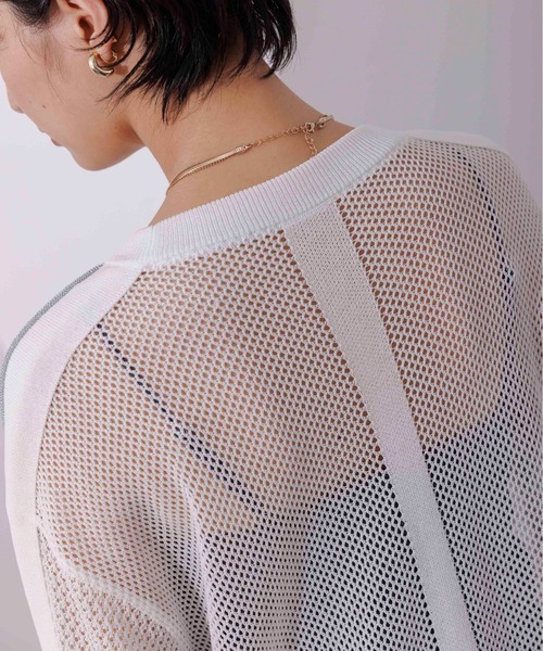 Eimee Law(エイミーロウ)の「ラメラインメッシュニットプルオーバー(Tシャツ/カットソー・レディース・オフホワイト/ブラック・38)」の13枚目の写真