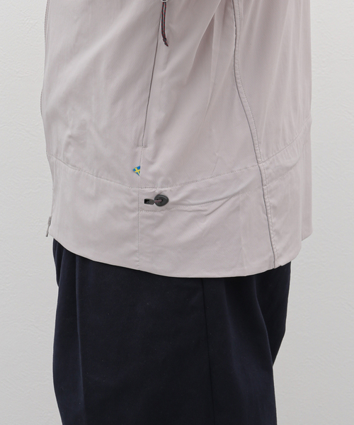 KLATTERMUSEN(クレッタルムーセン)の「KLATTERMUSEN / クレッタルムーセン Nal Hooded Jacket Ms 40652M11(マウンテンパーカー・メンズ・ブラック/レッド系その他・MEDIUM/SMALL)」の15枚目の写真