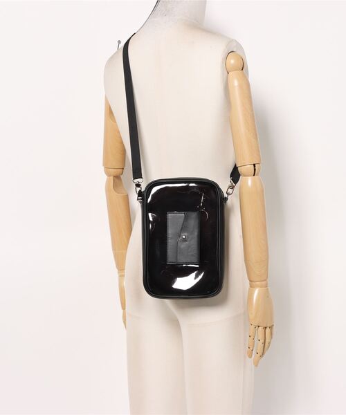 An+u（アンユー）の「PVCショルダーバッグ（ショルダーバッグ・レディース・ホワイト/ブラック・ONE SIZE）」の10枚目の写真