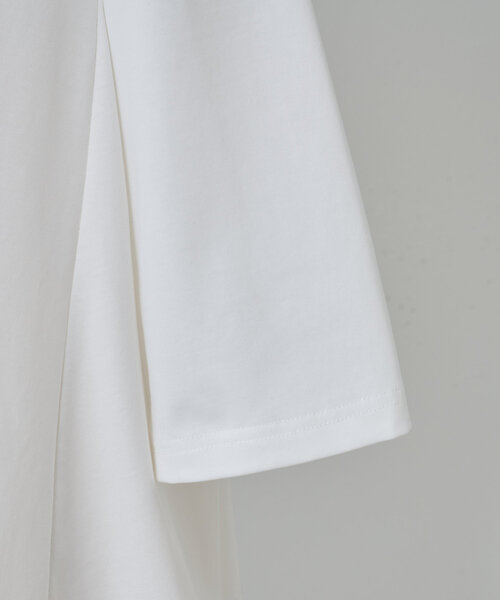 BEARDSLEY（ビアズリー）の「シアードットチュニック（Tシャツ