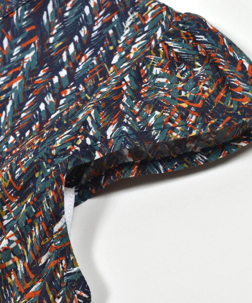 BeBe（ベベ）の「【お揃い】【DEVEAUX】グラフィックバンドカラーワンピース(90~160cm)（シャツワンピース・キッズ・グリーン系その他/イエロー系その他・100cm/110cm/150cm/130cm/120cm/140cm/90cm）」の8枚目の写真