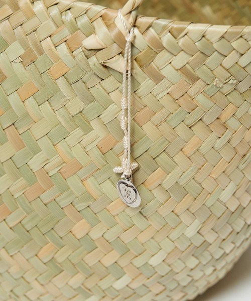 OJO DE MEX（オホデメックス）の「OJO DE MEX/オホデメックス Rollo palma tote トートバッグ かごバッグ（かごバッグ・レディース・ネイビー/ナチュラル/グリーン/ゴールド・FREE）」の12枚目の写真
