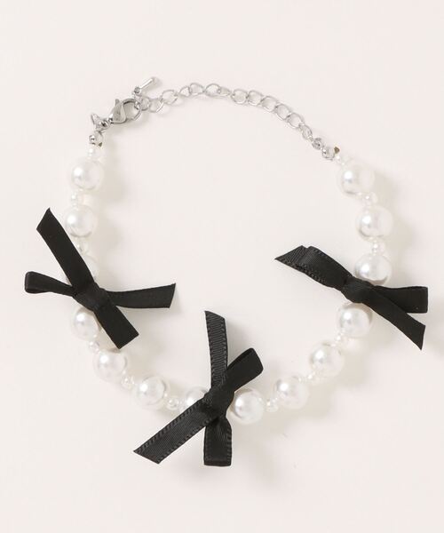 apres jour mignon(アプレジュールミニョン)の「【apresjour mignon×ARIAZ】アソートリボンパールブレスレット(ブレスレット・レディース・ブラック/シルバー・ONESIZE)」の4枚目の写真