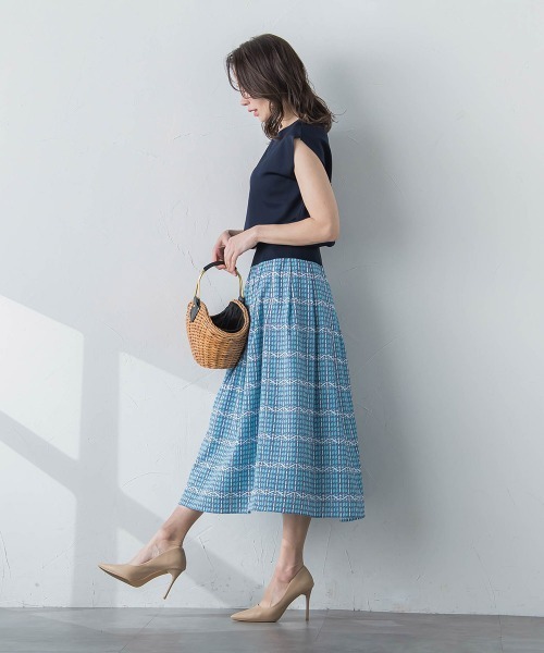 Viaggio Blu(ビアッジョブルー)の「LUCINDA前後2wayプルオーバー≪手洗い可能≫(ニット/セーター・レディース・ネイビー/ホワイト/ブルー/シルバー系その他/ブラウン/グリーン・M)」の14枚目の写真