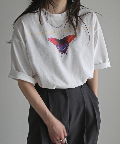 COURO(コウロ)の「butterfly&DragonflyプリントTシャツ(Tシャツ/カットソー・レディース・ブラック/ホワイト系/ホワイト/ブラック系・M/L/XL)」の6枚目の写真