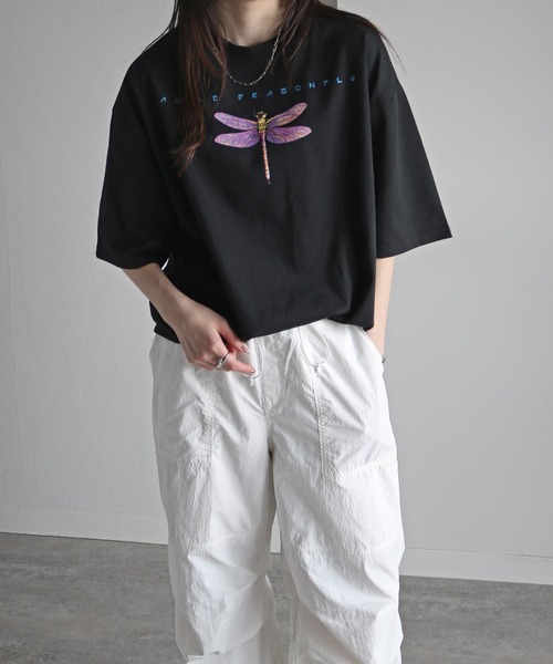 COURO(コウロ)の「butterfly&DragonflyプリントTシャツ(Tシャツ/カットソー・レディース・ブラック/ホワイト系/ホワイト/ブラック系・M/L/XL)」の14枚目の写真