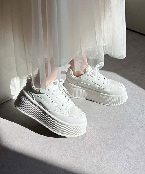 one after another NICE CLAUP(ワンアフターアナザーナイスクラップ)の「プラットフォームスニーカー(スニーカー・レディース・シルバー/ホワイト・L/M/S)」の5枚目の写真