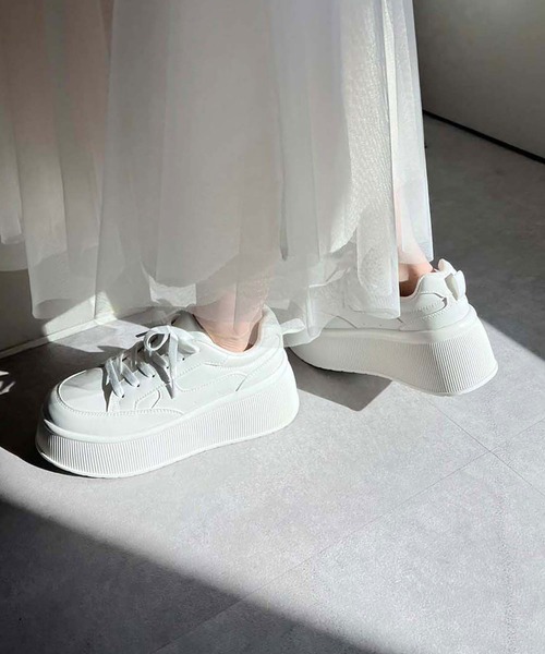 one after another NICE CLAUP(ワンアフターアナザーナイスクラップ)の「プラットフォームスニーカー(スニーカー・レディース・シルバー/ホワイト・L/M/S)」の6枚目の写真