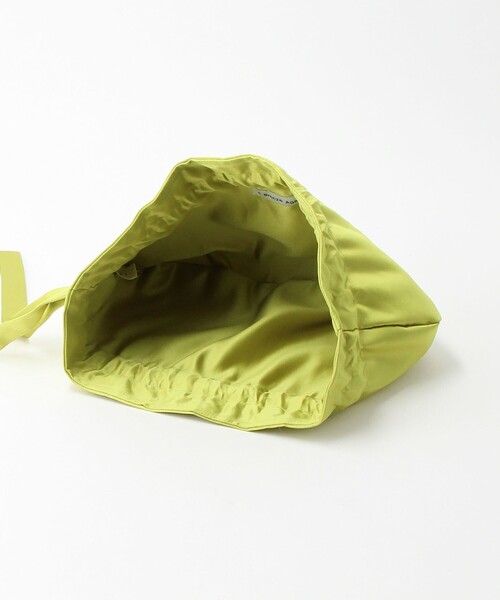 6(ロク)の「<A BRONZE AGE>DUMPLING BAG/バッグ(ショルダーバッグ・レディース・ライム・FREE)」の4枚目の写真