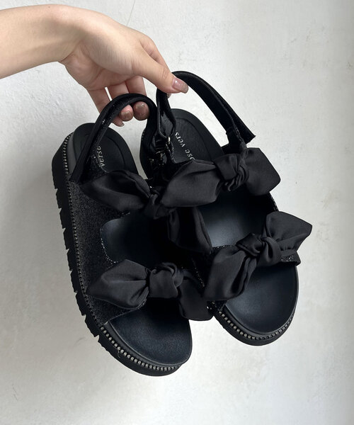 prose verse（プロズヴェール）の「ダブルリボン厚底ビジューサンダル（サンダル・レディース・ブラック/ブラック系その他・SMALL/MEDIUM/LARGE/X-LARGE）」の6枚目の写真