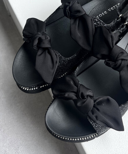 prose verse（プロズヴェール）の「ダブルリボン厚底ビジューサンダル（サンダル・レディース・ブラック/ブラック系その他・SMALL/MEDIUM/LARGE/X-LARGE）」の8枚目の写真