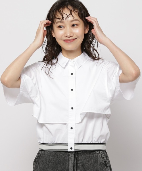 niko and...（ニコアンド）の「ウエストゴムレイヤードシャツ（シャツ/ブラウス・レディース・ライトブルー/オフホワイト/チャコール・MEDIUM/LARGE）」の2枚目の写真