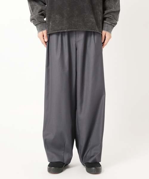 JOURNAL STANDARD(ジャーナルスタンダード)の「TRモダン ワイドスラックス(スラックス・メンズ・チャコールグレー/ブラック/ブラウン・LARGE/MEDIUM)」の20枚目の写真