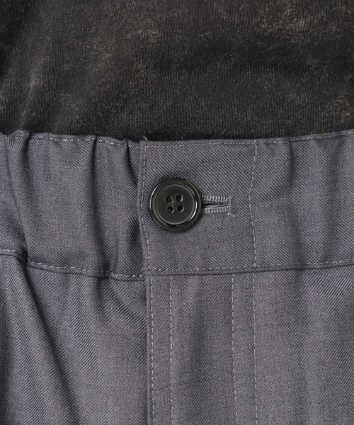 JOURNAL STANDARD(ジャーナルスタンダード)の「TRモダン ワイドスラックス(スラックス・メンズ・チャコールグレー/ブラック/ブラウン・LARGE/MEDIUM)」の17枚目の写真