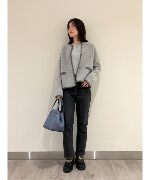 Mila Owen（ミラオーウェン）の「斜行デザインストレートデニムパンツ（デニムパンツ・レディース・アイボリー/ブラック/ブルー・0/1）」の17枚目の写真