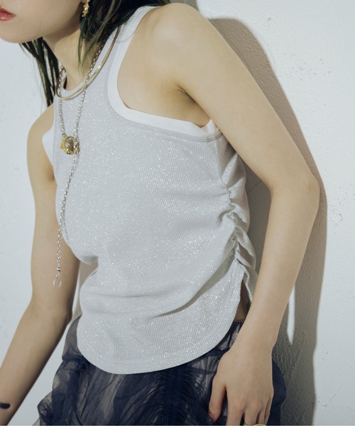 Ezick（エジック）の「Tulle line シャイニーカップ付きタンク（タンクトップ・レディース・シルバー/ブラック・FREE）」の11枚目の写真