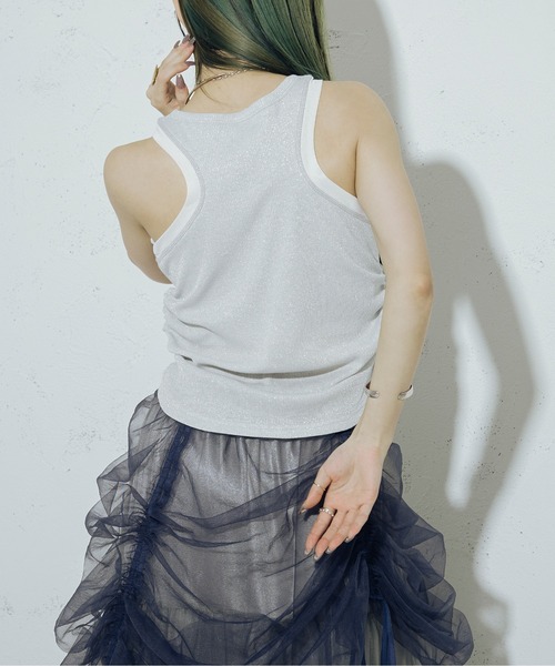 Ezick（エジック）の「Tulle line シャイニーカップ付きタンク（タンクトップ・レディース・シルバー/ブラック・FREE）」の4枚目の写真