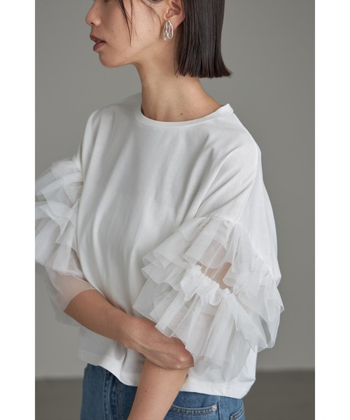 &. NOSTALGIA(アンドドットノスタルジア)の「チュールフリルスリーブ天竺Tシャツ(Tシャツ/カットソー・レディース・ホワイト/ブラック・M)」の7枚目の写真