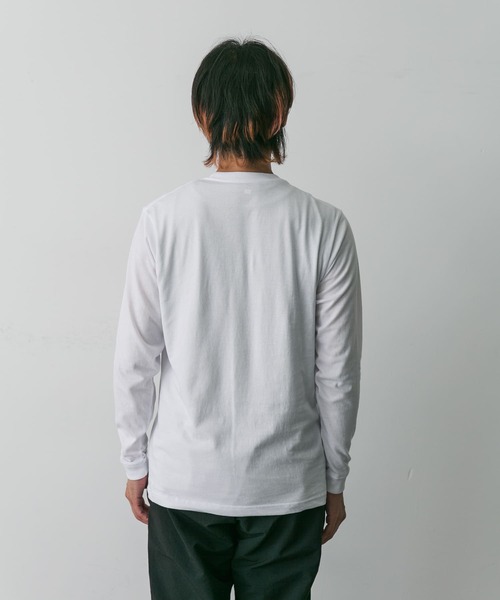 URBAN RESEARCH DOORS（アーバンリサーチドアーズ）の「『別注』Hanes×DOORS　2P DOORS Fit Long-Sleeve T-shirts2（Tシャツ/カットソー・メンズ・ホワイト・MEDIUM/LARGE/X-LARGE）」の11枚目の写真