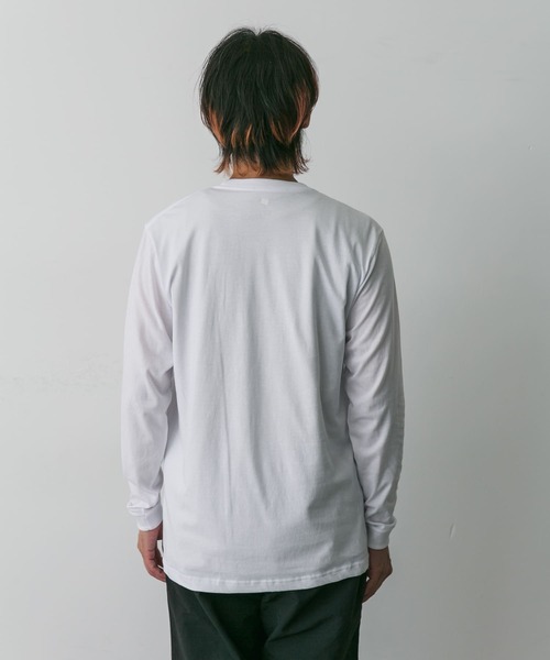 URBAN RESEARCH DOORS（アーバンリサーチドアーズ）の「『別注』Hanes×DOORS　2P DOORS Fit Long-Sleeve T-shirts2（Tシャツ/カットソー・メンズ・ホワイト・MEDIUM/LARGE/X-LARGE）」の14枚目の写真