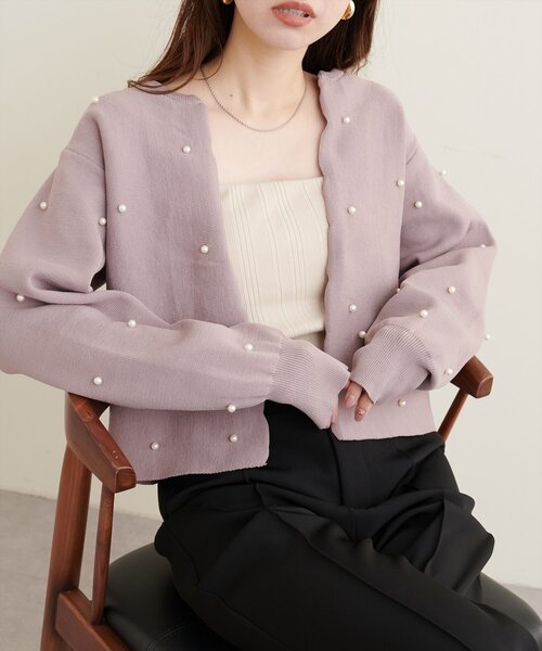 natural couture(ナチュラルクチュール)の「【Web限定】パールドットスカラップカーデ(カーディガン/ボレロ・レディース・モカ/ネイビー/レッド/アイボリー/グレイッシュベージュ/ブラック・FREE)」の4枚目の写真