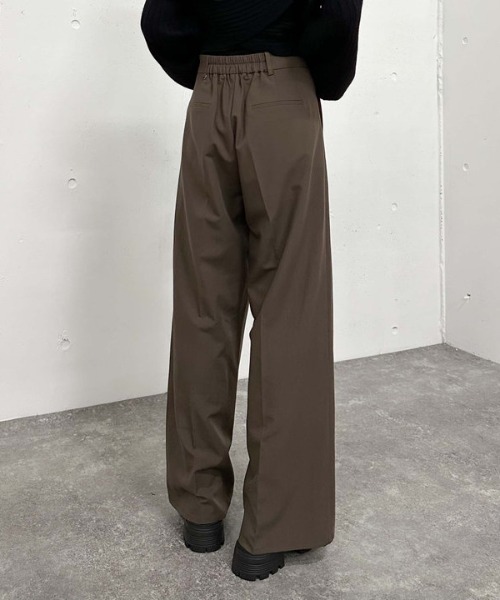 archives（アルシーヴ）の「ポイントチャームタックスラックス（スラックス・レディース・ブラック/ブラウン/グレー/ベージュ・MEDIUM）」の8枚目の写真