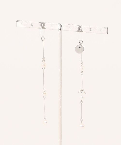 VIBGYOR(ヴィブジョー)の「【Agaro】No.416 ピアスアレルギー対応 パール 樹脂(MA)(ピアス(両耳用)・レディース・シルバー・FREE)」の2枚目の写真