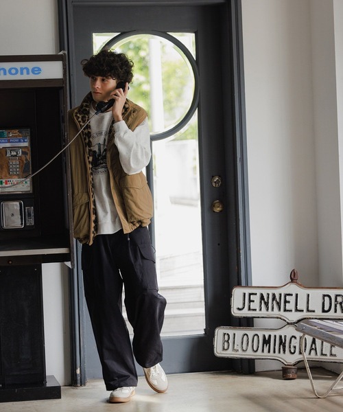 niko and...（ニコアンド）の「TCナイロンカーゴパンツ（カーゴパンツ・メンズ・カーキ/ブラック・MEDIUM/LARGE）」の3枚目の写真