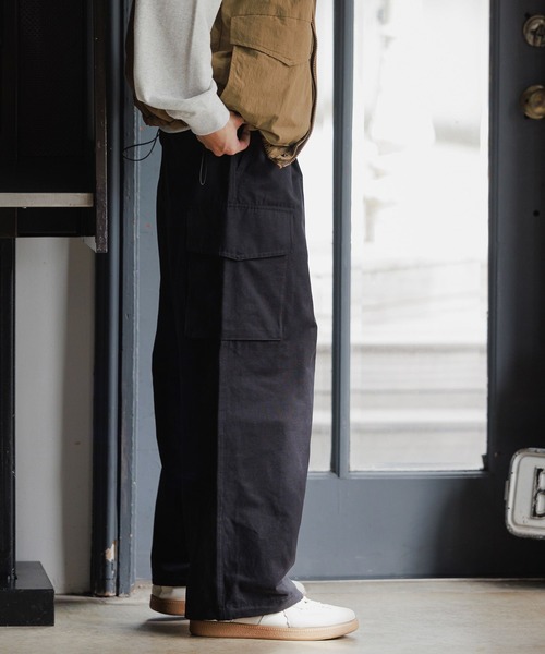 niko and...（ニコアンド）の「TCナイロンカーゴパンツ（カーゴパンツ・メンズ・カーキ/ブラック・MEDIUM/LARGE）」の7枚目の写真