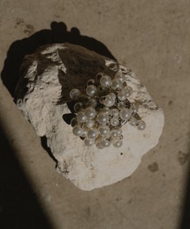 et.UNiVER（エトユニベール）の「Dot brooch（ブローチ/コサージュ）」