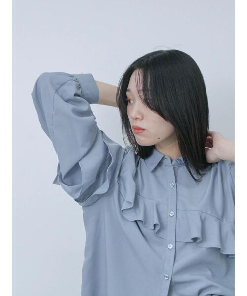 Samansa Mos2 blue（サマンサモスモスブルー）の「フリルシャツ（シャツ/ブラウス・レディース・オフホワイト/ブルー/ブラック・F）」の15枚目の写真