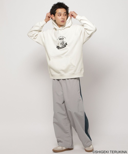 niko and...(ニコアンド)の「【Shigeki Terukina】コラボスウェットパーカー(パーカー・メンズ・グレー/ホワイト/レッド・MEDIUM/LARGE)」の4枚目の写真
