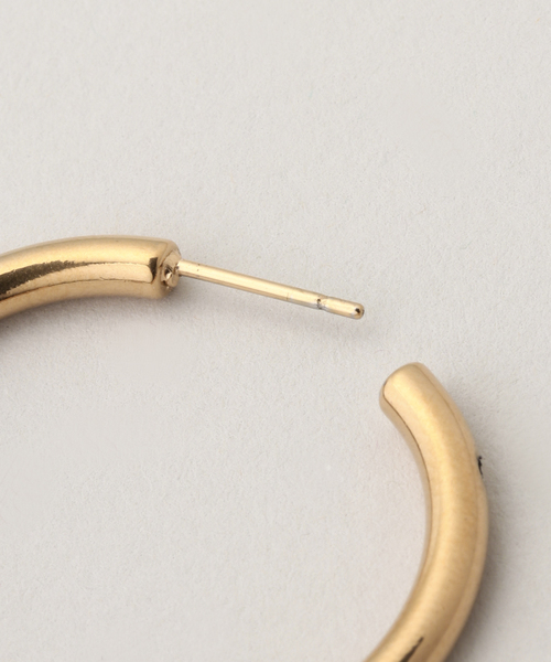 SLOBE IENA（スローブイエナ）の「SLOBE Cピアス（ピアス（両耳用）・レディース・ゴールド・FREE）」の5枚目の写真