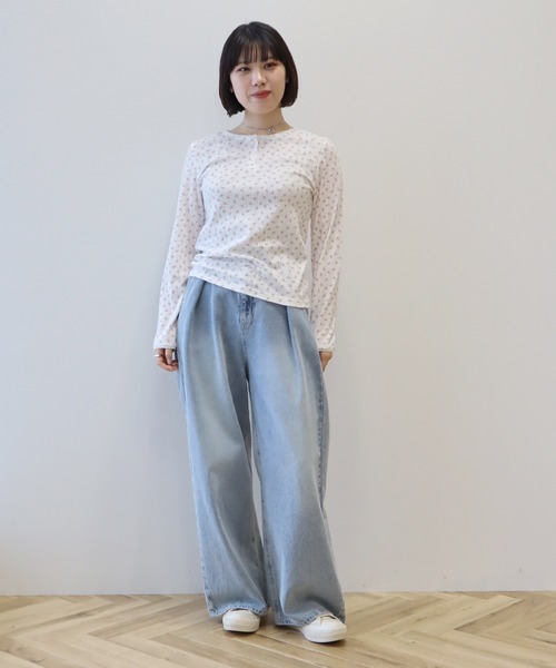 earth music&ecology(アースミュージックアンドエコロジー)の「アイレットジャカードタイトプルオーバー(Tシャツ/カットソー・レディース・グレー/ブルー/ピンク・FREE)」の5枚目の写真