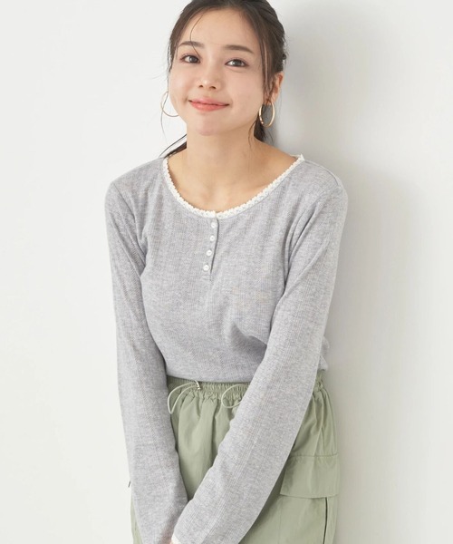 earth music&ecology(アースミュージックアンドエコロジー)の「アイレットジャカードタイトプルオーバー(Tシャツ/カットソー・レディース・グレー/ブルー/ピンク・FREE)」の17枚目の写真